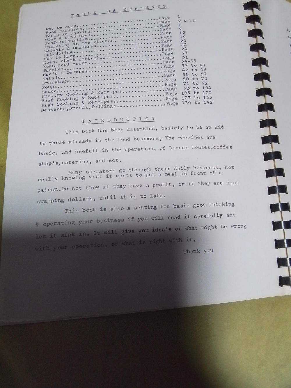 Cookbook Chefs Training Cookbook - Picture 3 of 4
